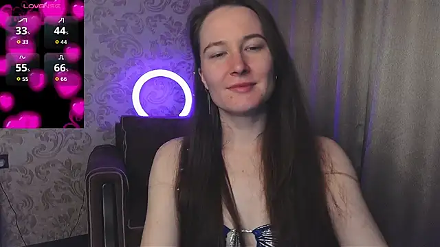 Snapshot of AgnesGraham chatting on February 18, 8:38 pm AgnesGraham online show from February 18, 8:38 pm