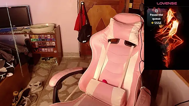 Apolo S online show from March 11, 5:41 pm