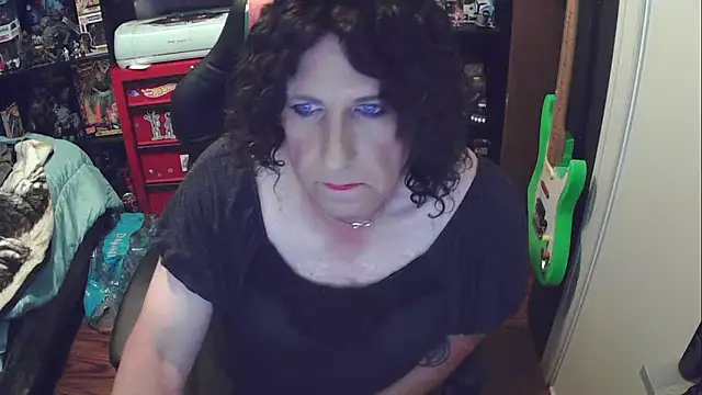 Snapshot of EricaPantyhose chatting on October 6, 2:36 pm EricaPantyhose online show from October 6, 2:36 pm