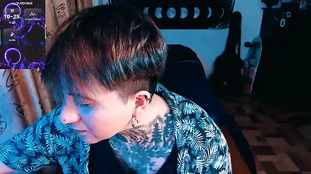 Marieblueeyes online show from October 24, 11:56 pm