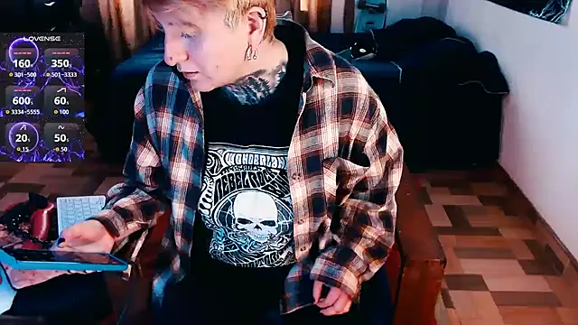 Marieblueeyes online show from November 19, 4:18 pm