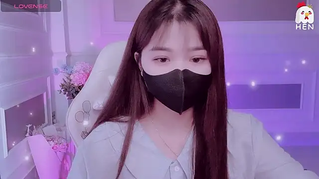 hen237 online show from April 2, 9:01 pm