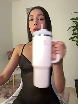 Snapshot of SelenaStone chatting on March 13, 10:32 pm SelenaStone online show from March 13, 10:32 pm