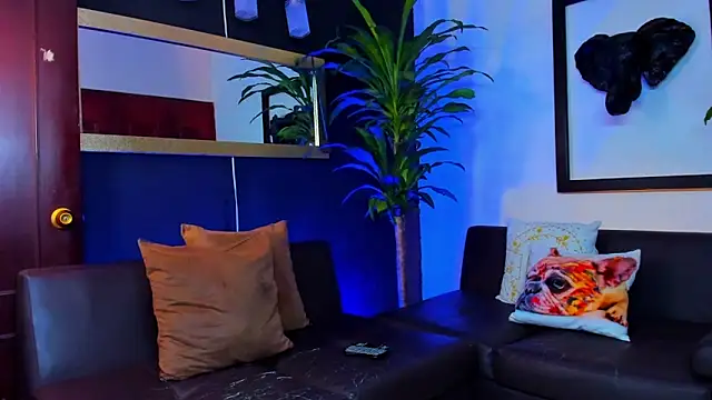 Snapshot of Markboyl chatting on January 22, 12:27 pm Markboyl online show from January 22, 12:27 pm