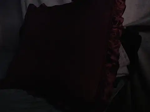 Snapshot of devine_TATAS chatting on November 11, 4:29 pm devine TATAS online show from November 11, 4:29 pm