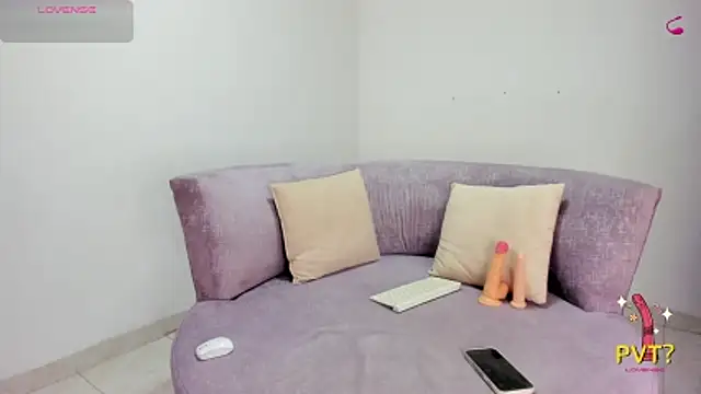 Snapshot of victoria_027 chatting on April 10, 4:12 pm victoria 027 online show from April 10, 4:12 pm