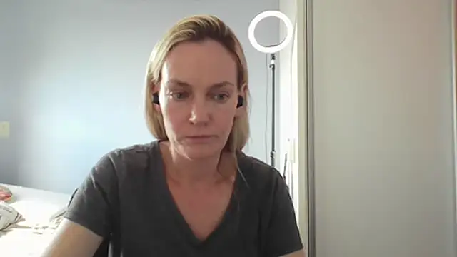 Annylove1 online show from February 13, 4:47 pm