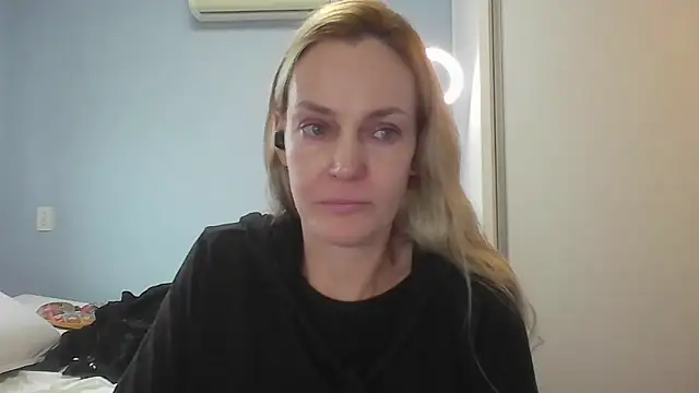 Annylove1 online show from May 19, 10:54 am