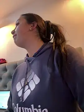 Hannahoff online show from February 5, 4:37 am