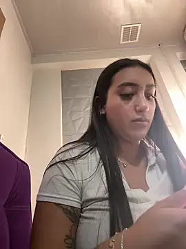 Hannahoff online show from March 20, 10:40 pm