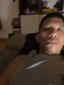 xlovercum online show from February 10, 6:01 pm