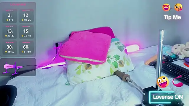 haileystone online show from March 20, 10:42 am