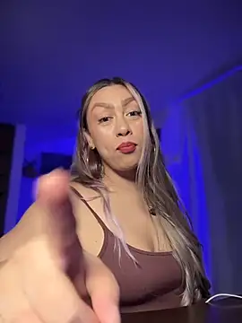 Im sophiie online show from October 26, 6:41 am