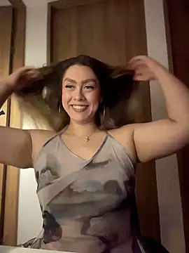 Im sophiie online show from April 10, 6:29 am