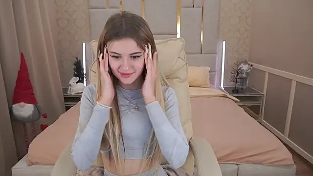 Snapshot of Lili_Danger chatting on December 23, 2:50 pm Lili Danger online show from December 23, 2:50 pm