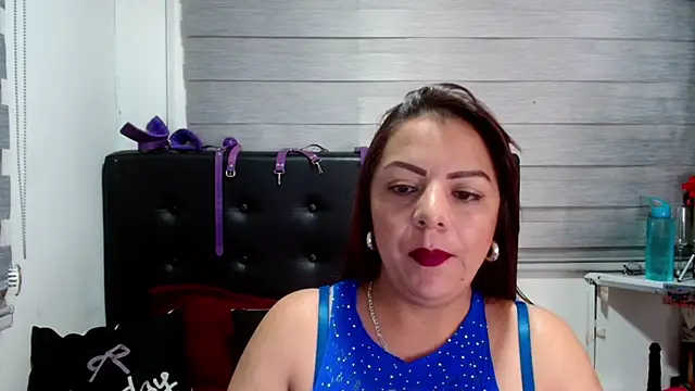 Snapshot of VIOLETTA-HOT chatting on March 1, 10:02 am VIOLETTA-HOT online show from March 1, 10:02 am