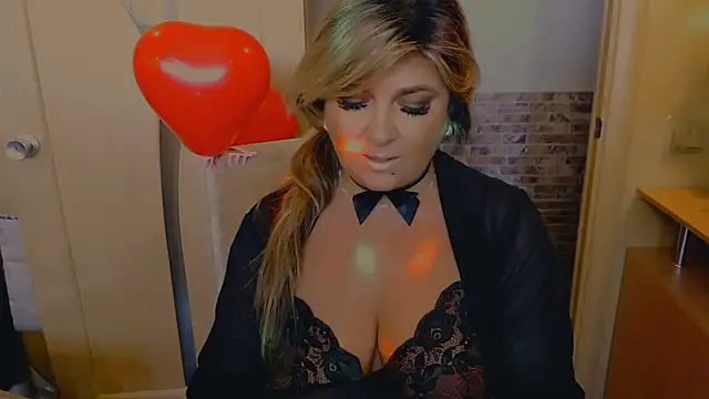 Malena Mi online show from February 15, 9:30 am