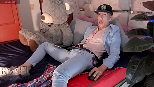 Snapshot of patrik-121 chatting on March 17, 5:56 am patrik-121 online show from March 17, 5:56 am