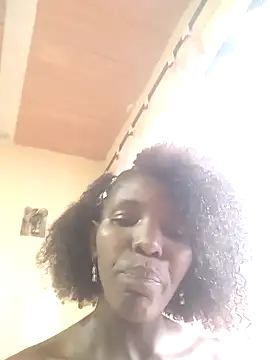 Snapshot of AlmaSean chatting on September 20, 7:37 pm AlmaSean online show from September 20, 7:37 pm