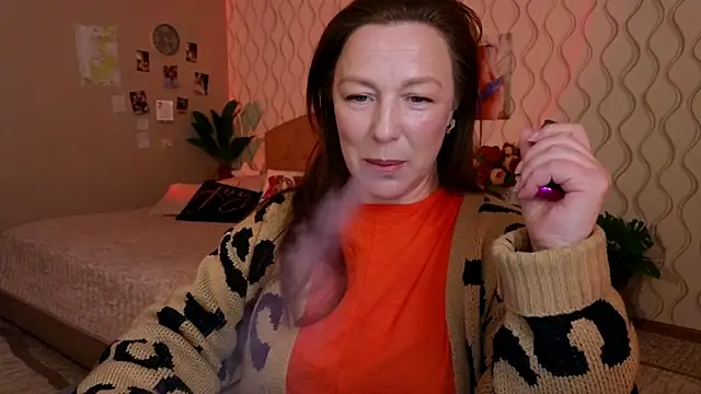 vanessawis  online show from March 21, 1:13 am