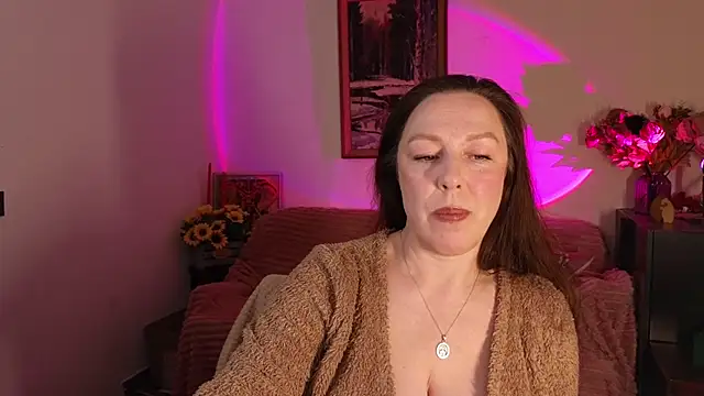 Snapshot of vanessawis_ chatting on May 1, 12:26 am vanessawis online show from May 1, 12:26 am