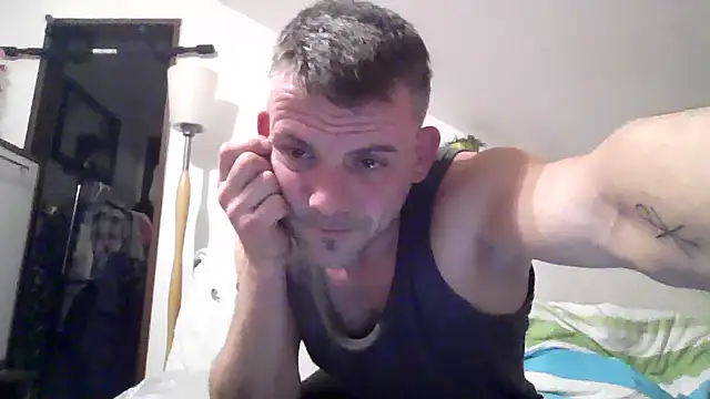 Snapshot of Cambitchboy chatting on January 11, 4:06 am Cambitchboy online show from January 11, 4:06 am