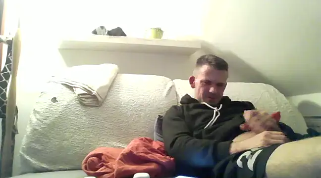 Snapshot of Cambitchboy chatting on January 17, 10:56 pm Cambitchboy online show from January 17, 10:56 pm