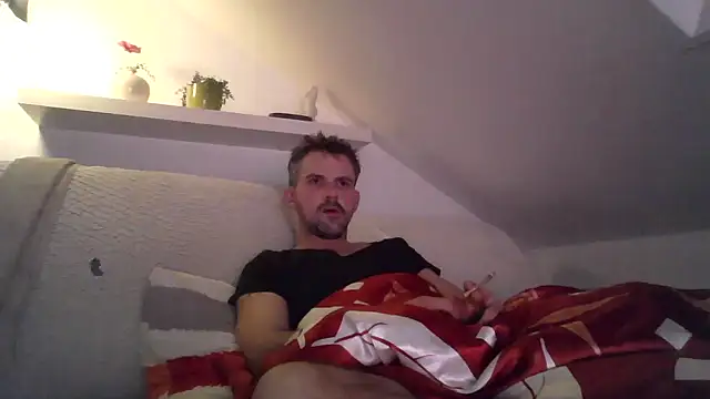 Snapshot of Cambitchboy chatting on February 18, 10:50 pm Cambitchboy online show from February 18, 10:50 pm