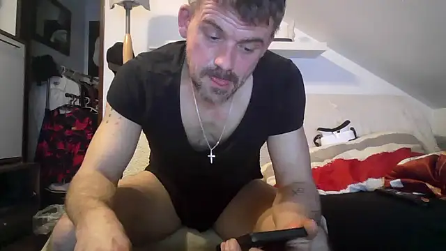 Snapshot of Cambitchboy chatting on February 20, 5:46 pm Cambitchboy online show from February 20, 5:46 pm