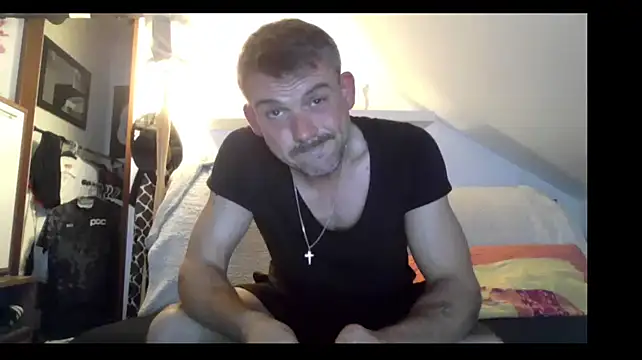 Cambitchboy online show from April 6, 1:03 am