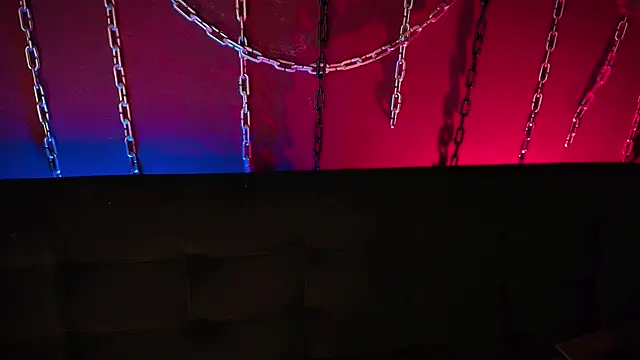 Snapshot of Laura_takint chatting on January 3, 8:11 pm Laura takint online show from January 3, 8:11 pm