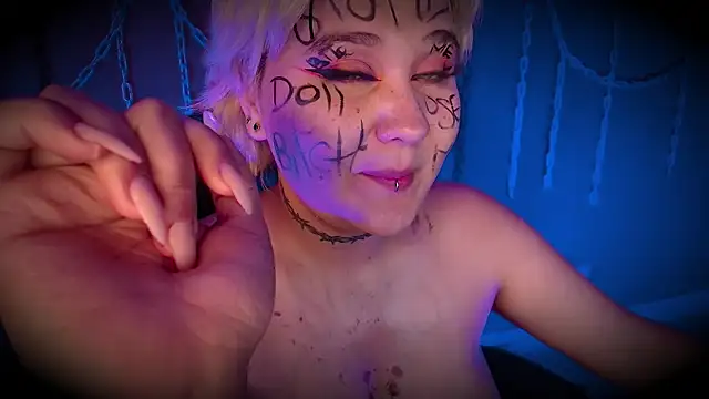 Snapshot of Laura_takint chatting on February 28, 10:06 pm Laura takint online show from February 28, 10:06 pm