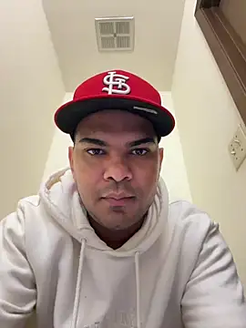 Snapshot of marhi32 chatting on November 2, 12:18 pm marhi32 online show from November 2, 12:18 pm