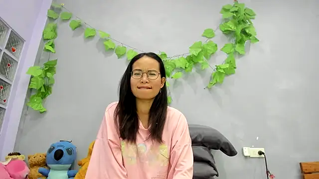 loveley jenny online show from April 10, 8:08 am