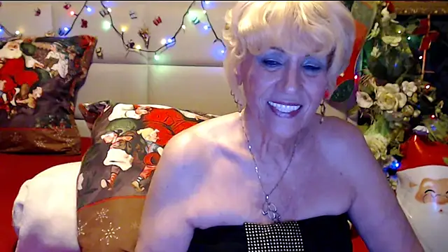 HappyWomanOn online show from December 20, 9:55 pm