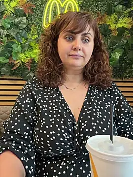 AnneKane online show from May 14, 9:49 am