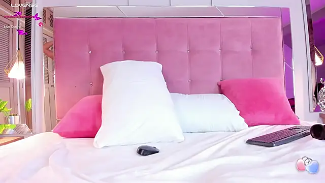 Ahincale online show from February 12, 10:59 pm