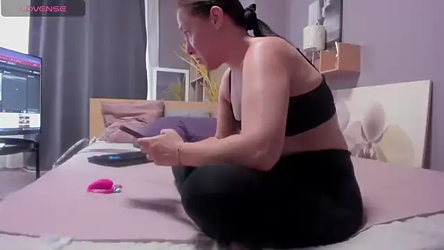 myraPAWG online show from July 5, 10:44 am