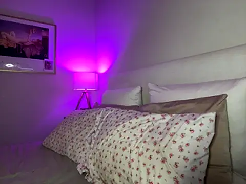  sloane online show from December 18, 3:12 am