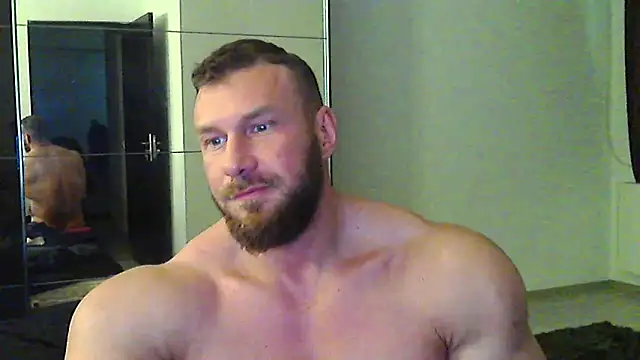 muscularkevin online show from March 16, 5:44 am