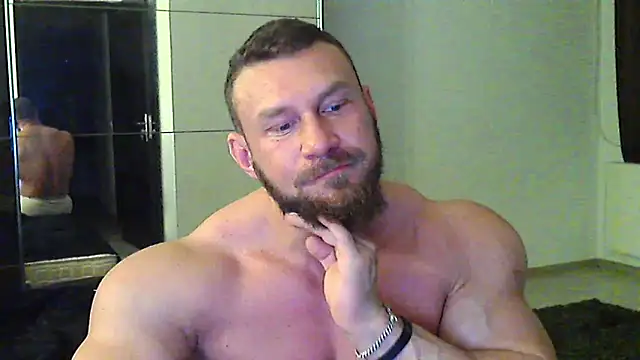 muscularkevin online show from March 19, 4:38 am
