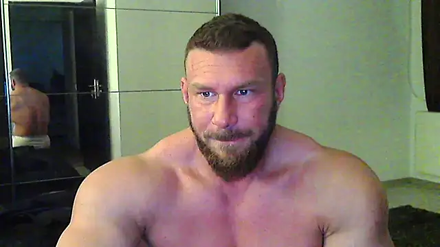 muscularkevin online show from March 21, 5:12 am