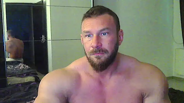 muscularkevin online show from April 15, 4:19 am