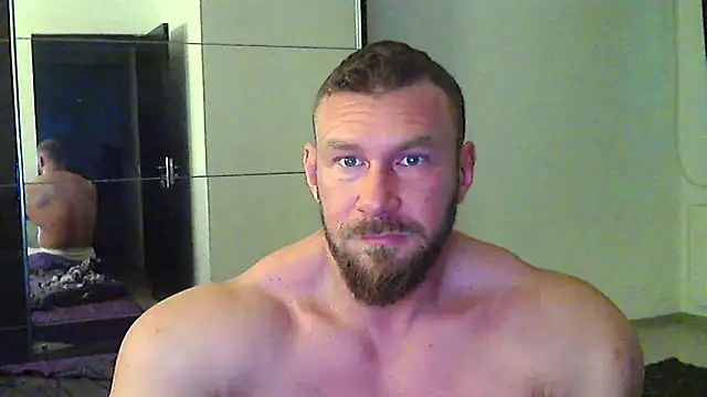 muscularkevin online show from May 3, 3:45 am