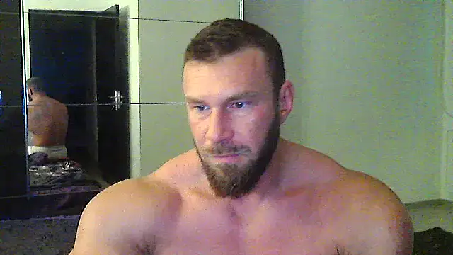 muscularkevin online show from May 12, 3:36 am