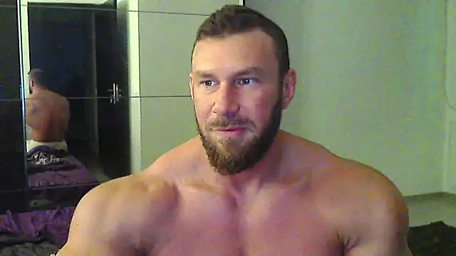 muscularkevin online show from May 13, 3:48 am