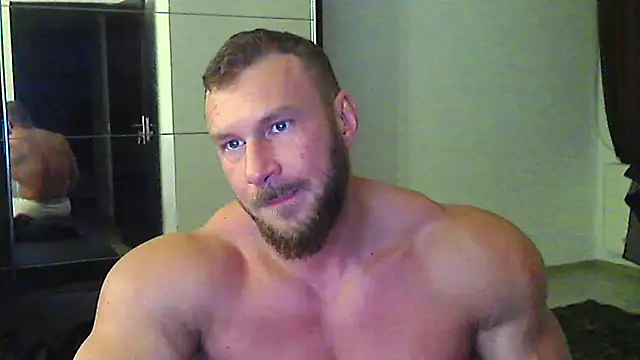 muscularkevin online show from May 22, 3:35 am
