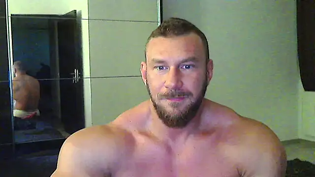 muscularkevin online show from May 24, 3:44 am