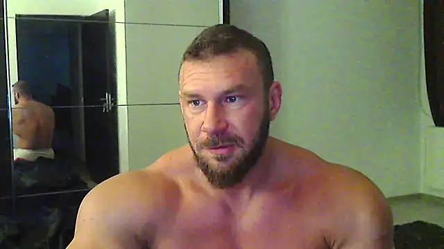 muscularkevin online show from May 27, 3:25 am