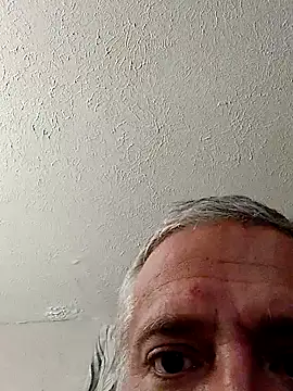 Snapshot of begood4daddy2day chatting on September 11, 7:08 am begood4daddy2day online show from September 11, 7:08 am